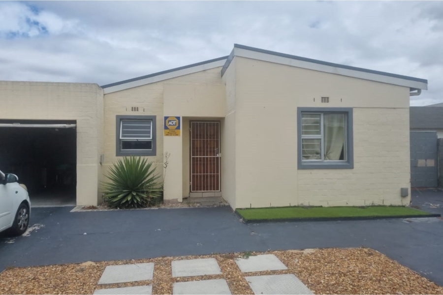 3 Bedroom Property for Sale in Vredelust Western Cape